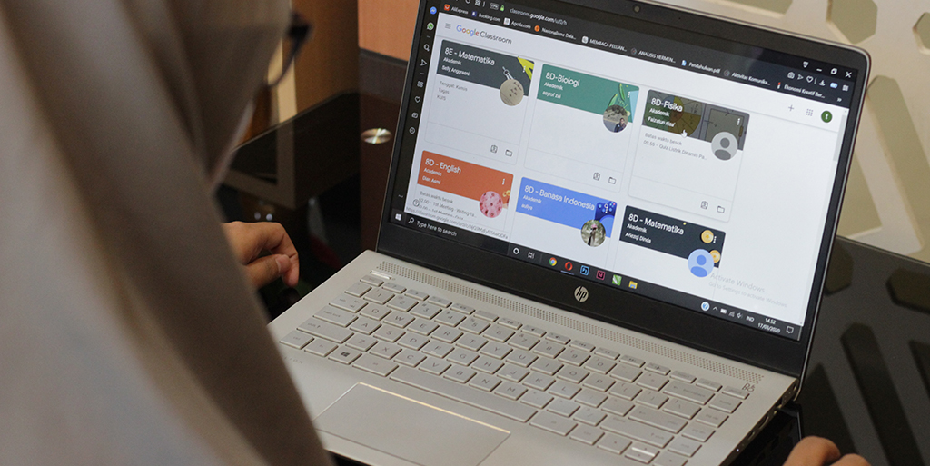 Tunda Kedatangan Santri, Tazkia IIBS Hadirkan Learning Online untuk Pembelajaran