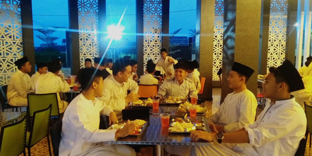 Siapa Yang Berpuasa, Aku Atau Tubuhku