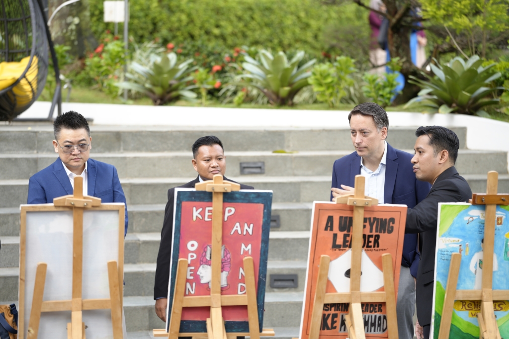 Thursina IIBS Boarding School Pertama di Indonesia yang Resmi Gandeng Samsung Lewat Digital Lighthouse School
