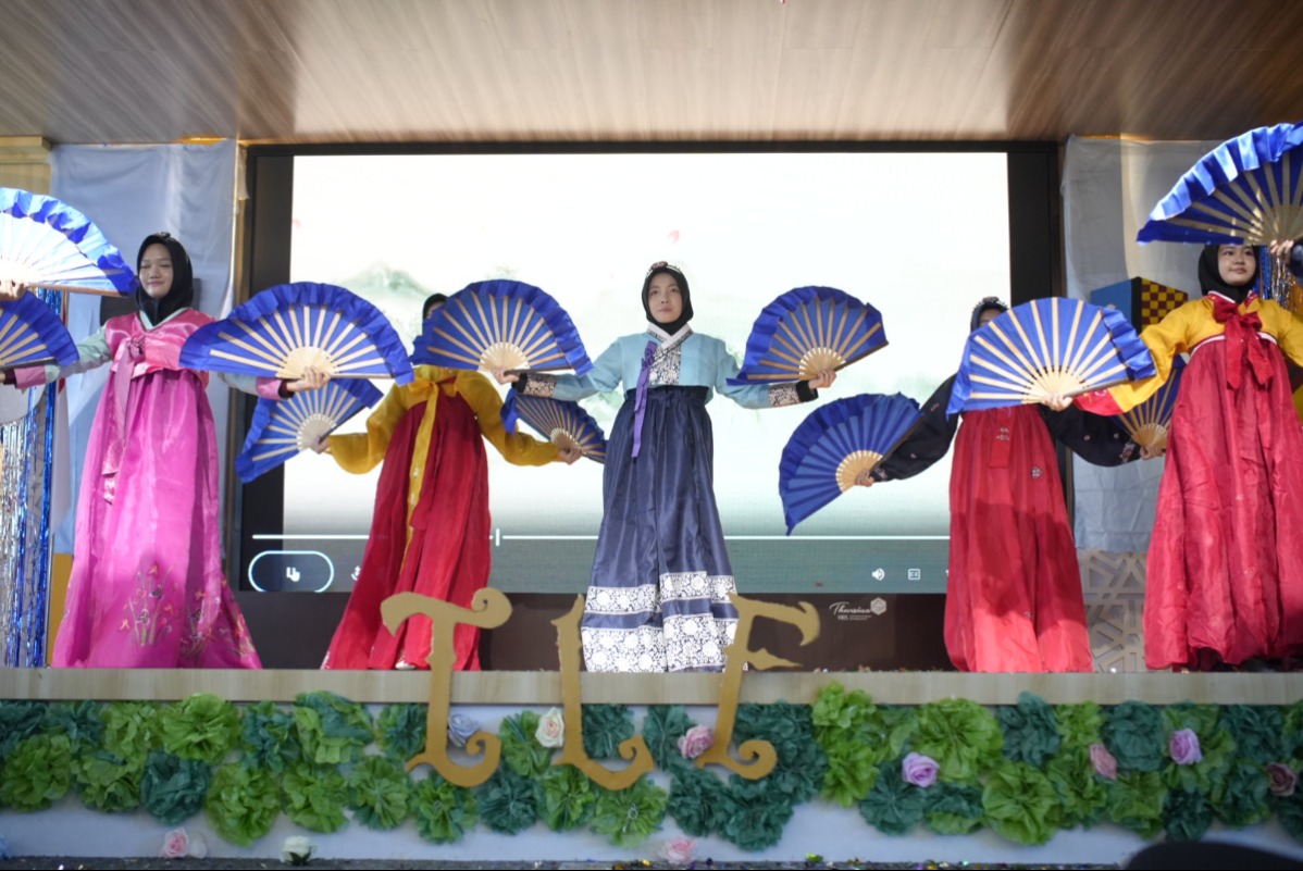 Cultivating the Global Citizen: A Symphony of Culture and Language at Thursina IIBS