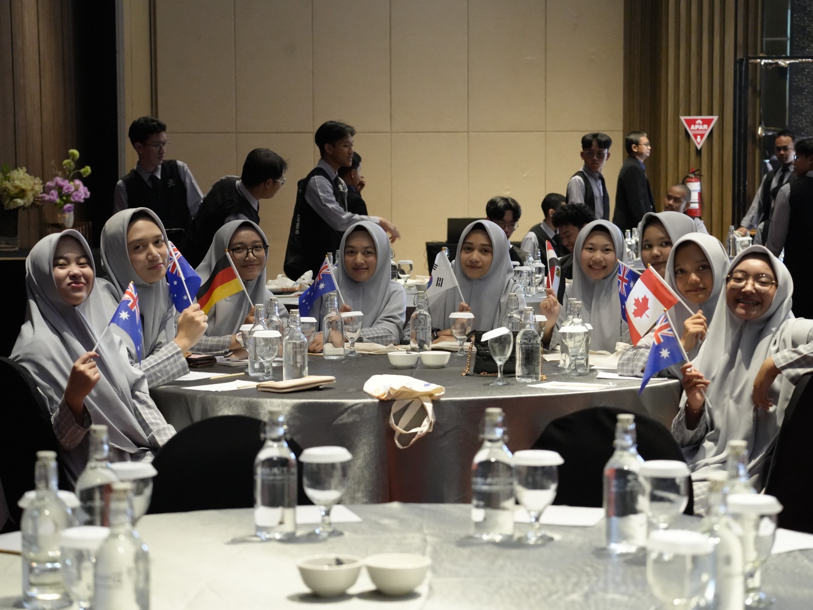 Cultivating the Cosmopolitan Elite: Thursina IIBS Concludes Pre-Departure Training for Its Global Cohort