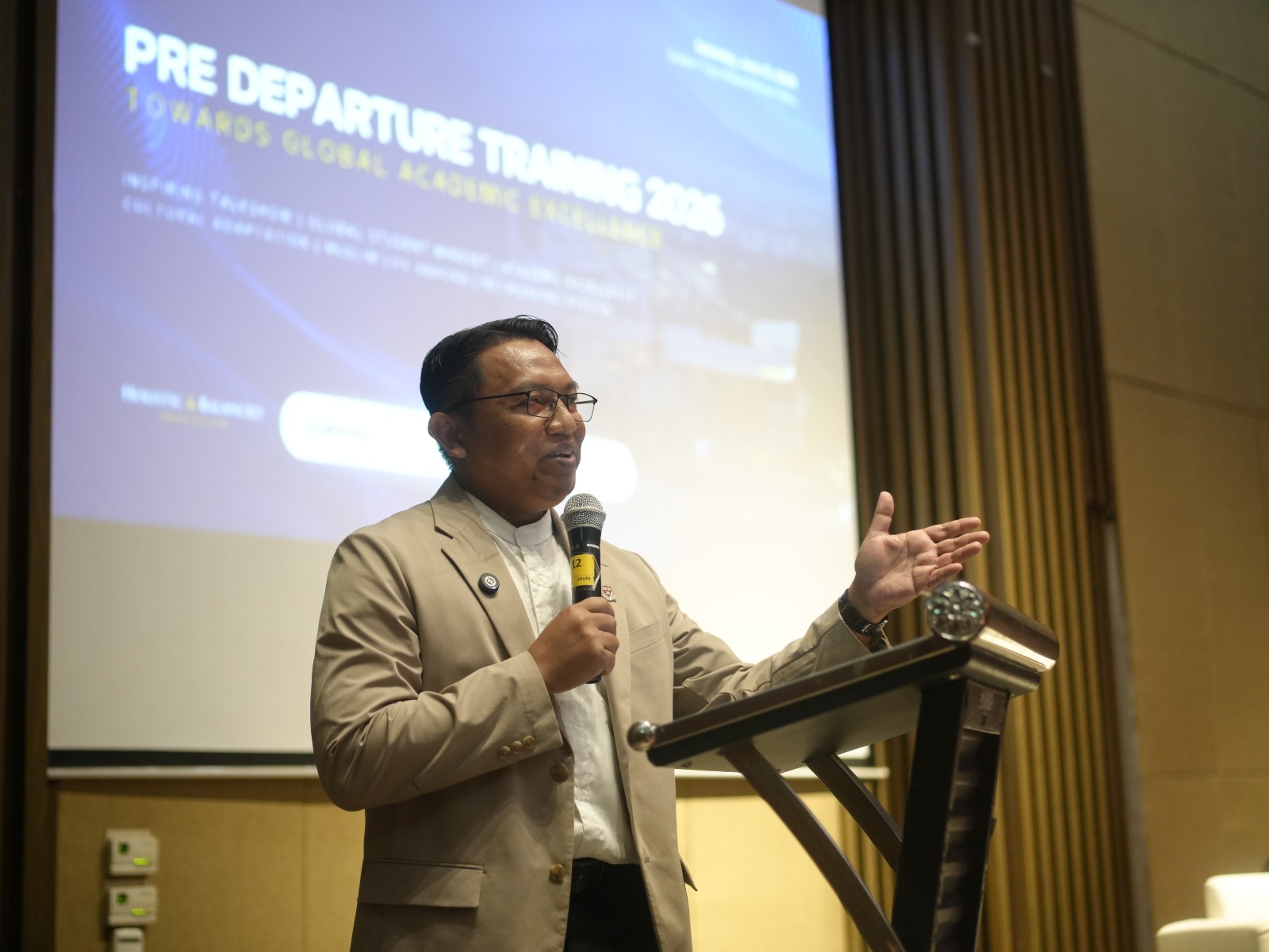 Cultivating the Cosmopolitan Elite: Thursina IIBS Concludes Pre-Departure Training for Its Global Cohort