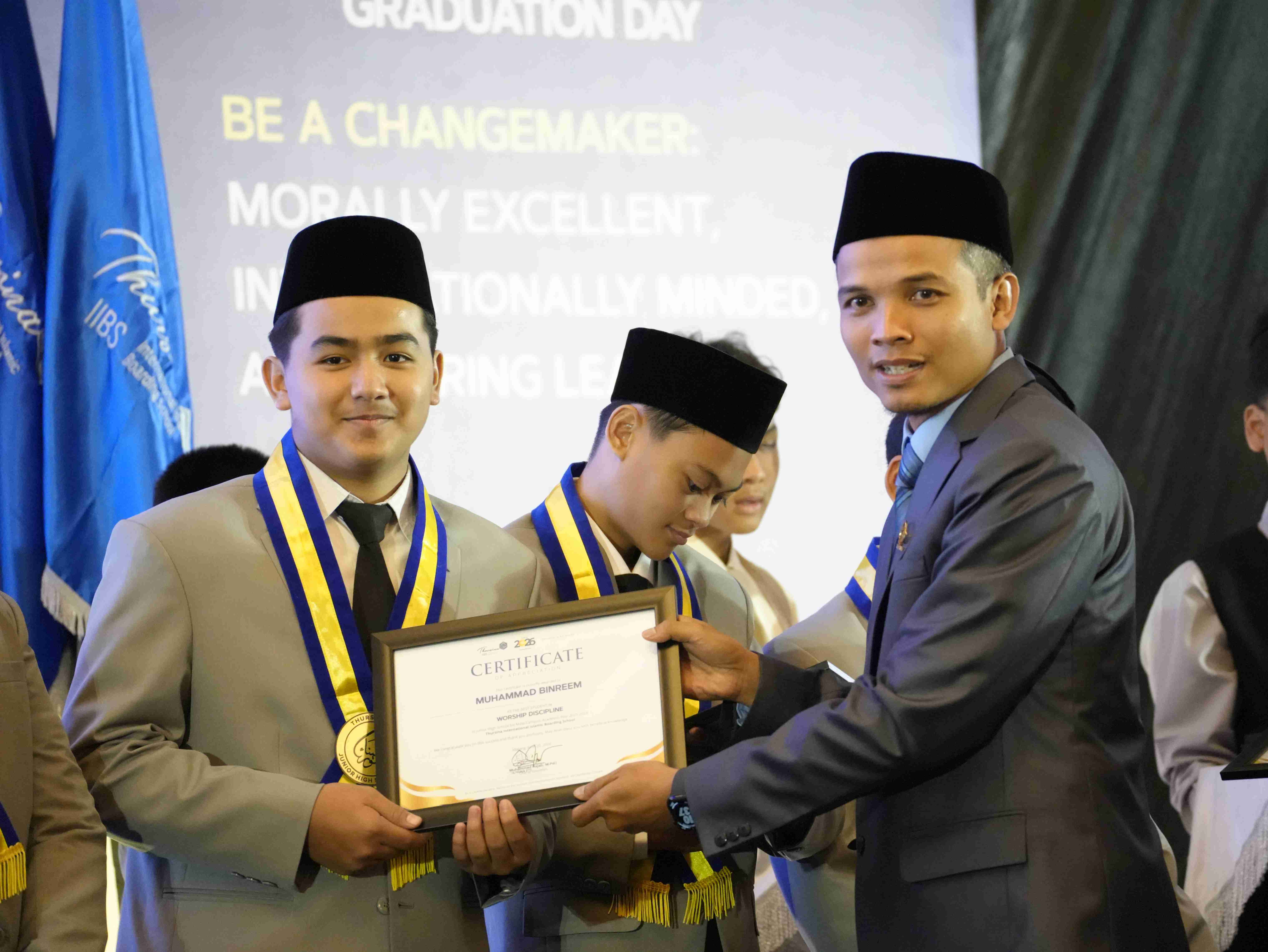 Global Dreams Realized: Thursina Graduates Earn 192 University Offers